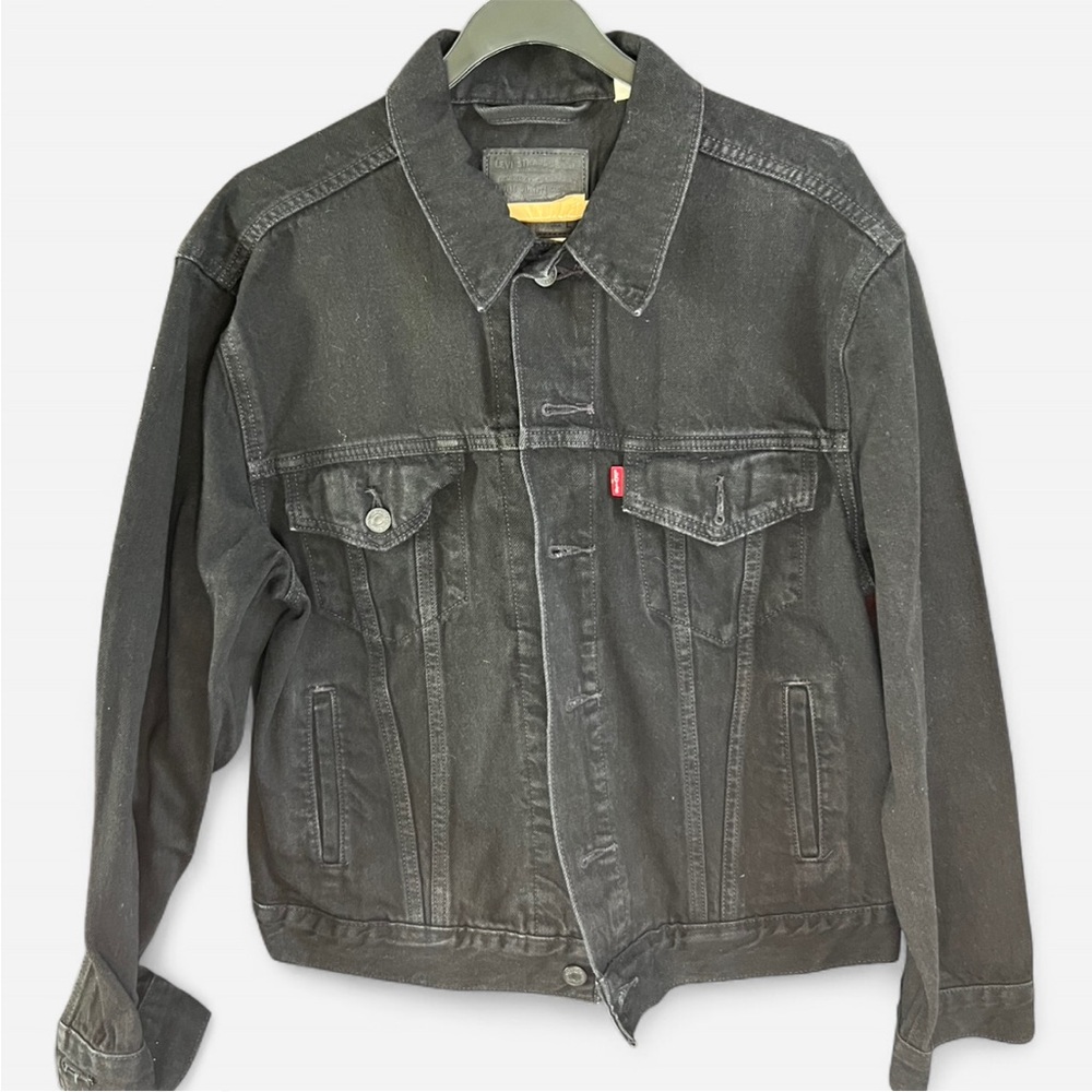 Black Levi's denim jacket women’s L
